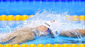 南宫28-选手表现超预期 夺冠成为焦点人物，各位选手表现